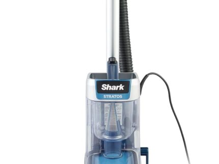 Shark Stratos XL 2.6 Litre Corded Upright Vacuum Cleaner with Anti Hair Wrap Plus & Anti Odour, Pet, Crevice and Multi-Surface Tools, Transforms to Portable Vacuum, 800W 2.6 ltrs, Navy Blue AZ3000UKT