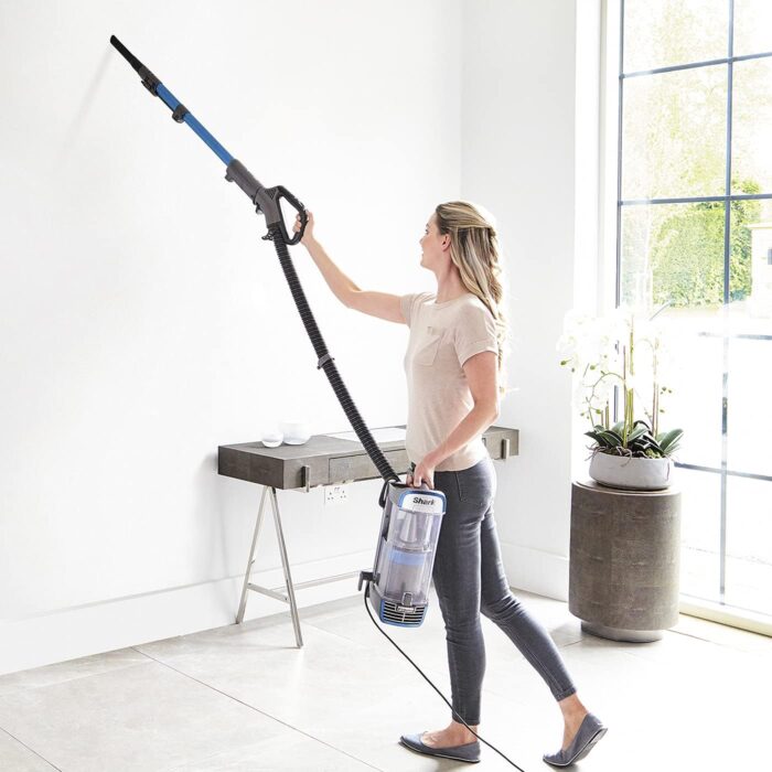 Shark Corded Upright Vacuum Cleaner with Anti Hair Wrap Technology, DuoClean Floorhead, Powered Lift-Away, Anti-Allergen Complete Seal and 2 Attachments including Pet Tool, 8m Cord, Blue, NZ850UKT